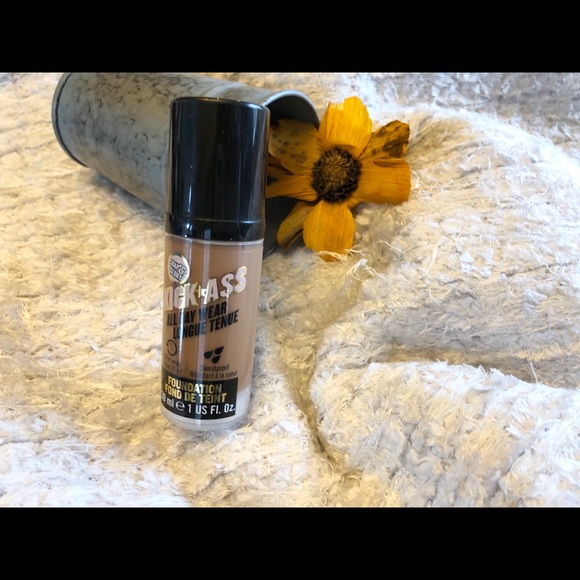 🆕NWT KICK A*^ all day wear SWEATPROOF FOUNDATION - Picture 2 of 11